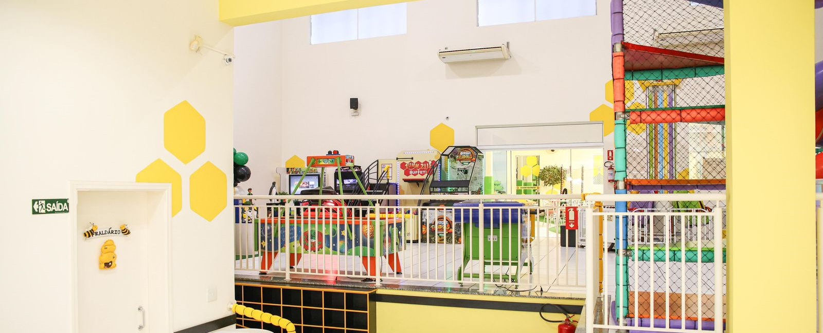 Brinquedos e Atrações